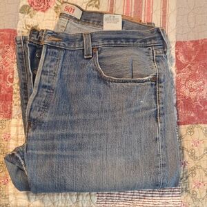 Levi’s 501 – Made in Egypt, Small “e”